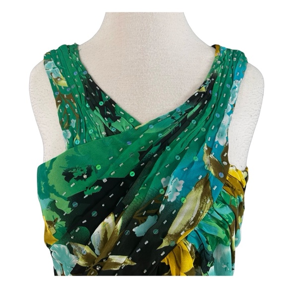 ROBBIE BEE Signature Women’s Sleeveless Dress Size 6 Floral Beaded Pleated Bust - Picture 3 of 8